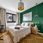 Skierniewicka - Parking, Workspace, Balcony - By Rentujemy *