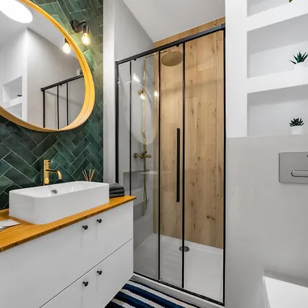 Apartament Skierniewicka - Parking, Workspace, Balcony - By Rentujemy Warszawa
