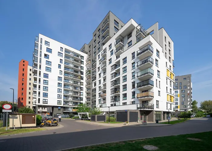 Apartment Skierniewicka - Parking, Workspace, Balcony - By Rentujemy