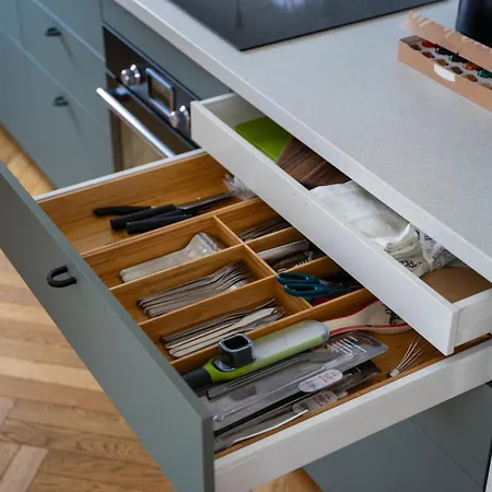 Skierniewicka - Parking, Workspace, Balcony - By Rentujemy Appartement Warschau