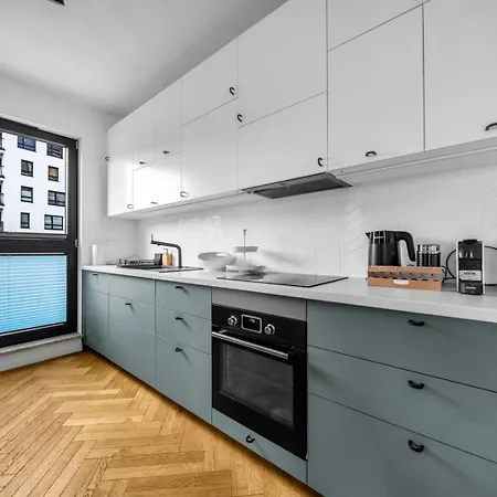 Appartement Skierniewicka - Parking, Workspace, Balcony - By Rentujemy Warschau
